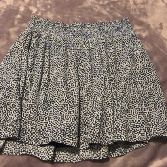 Floral skirt - Picture 1 of 4